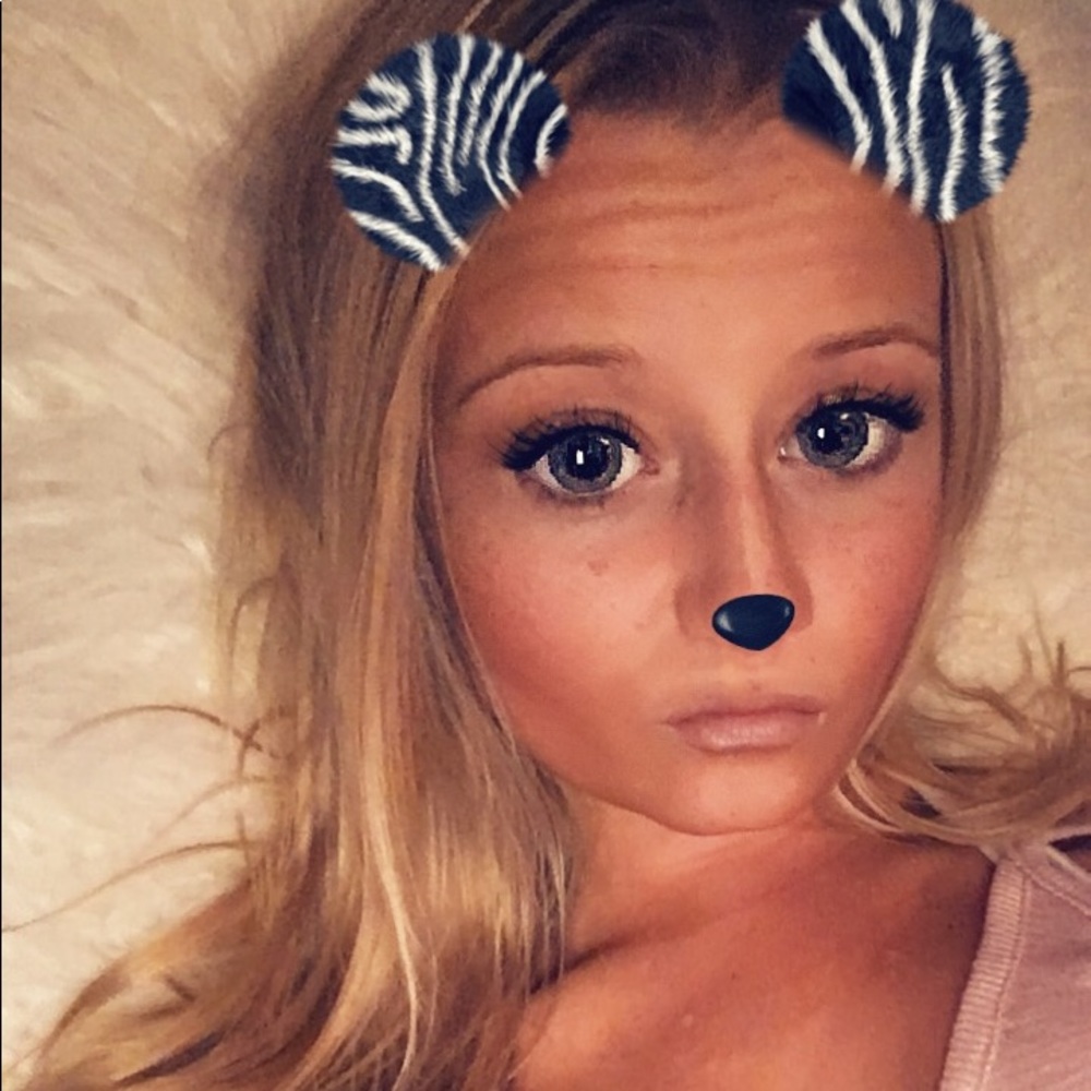 Meet your Posher, Haleigh